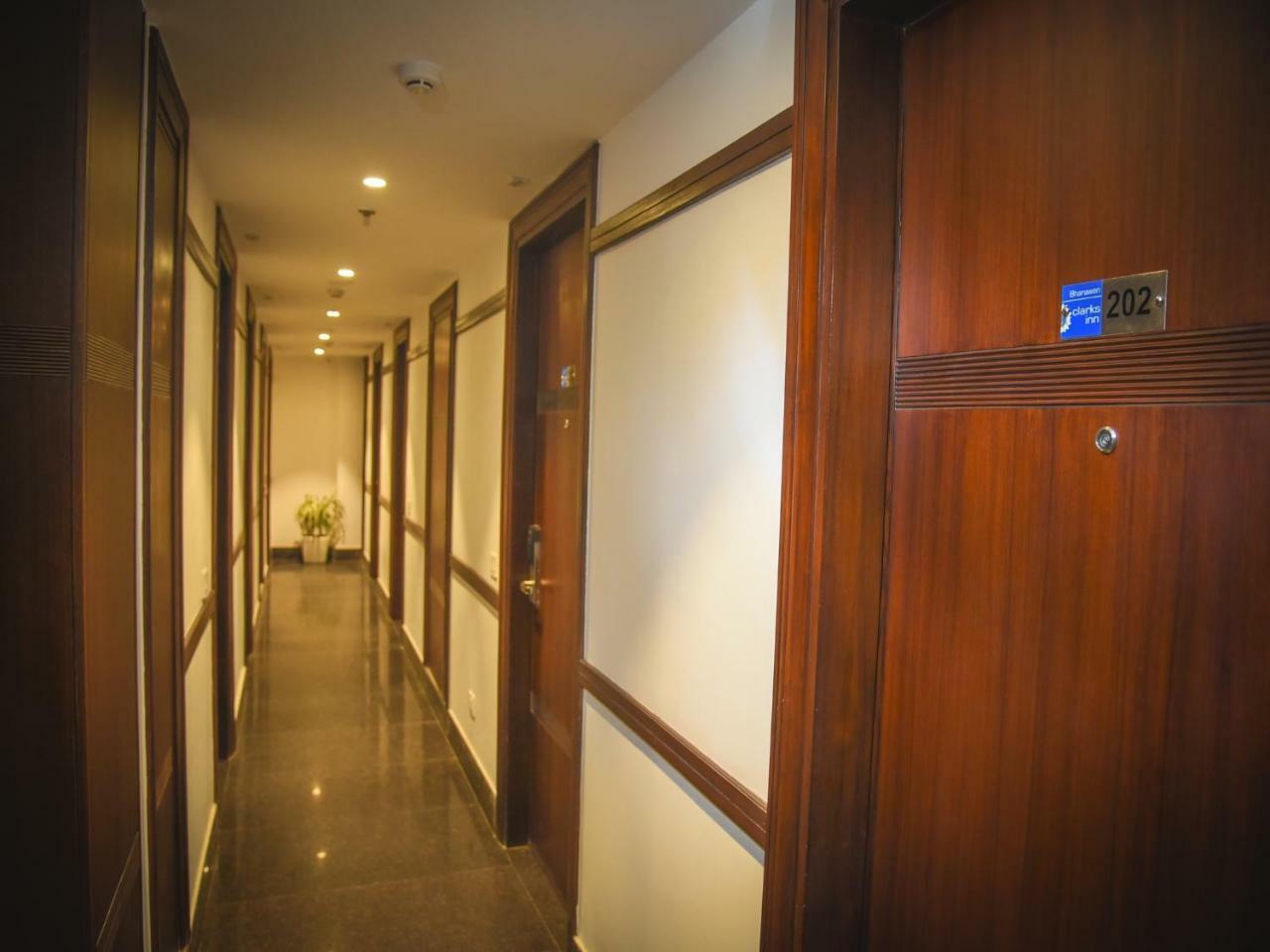 Bharawan Clarks Inn Express Amritsar Exteriér fotografie