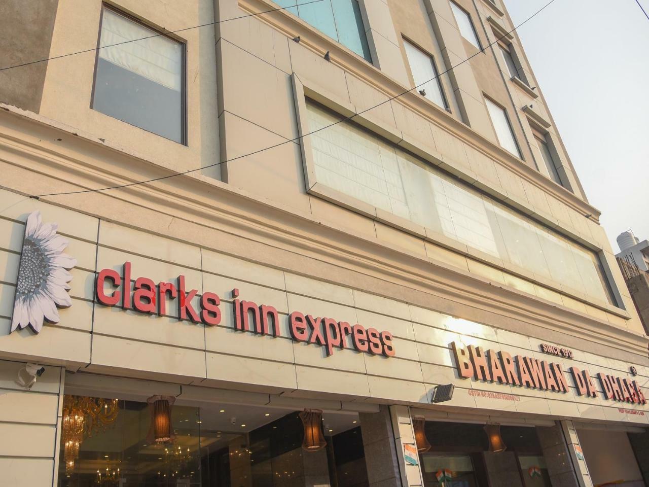 Bharawan Clarks Inn Express Amritsar Exteriér fotografie
