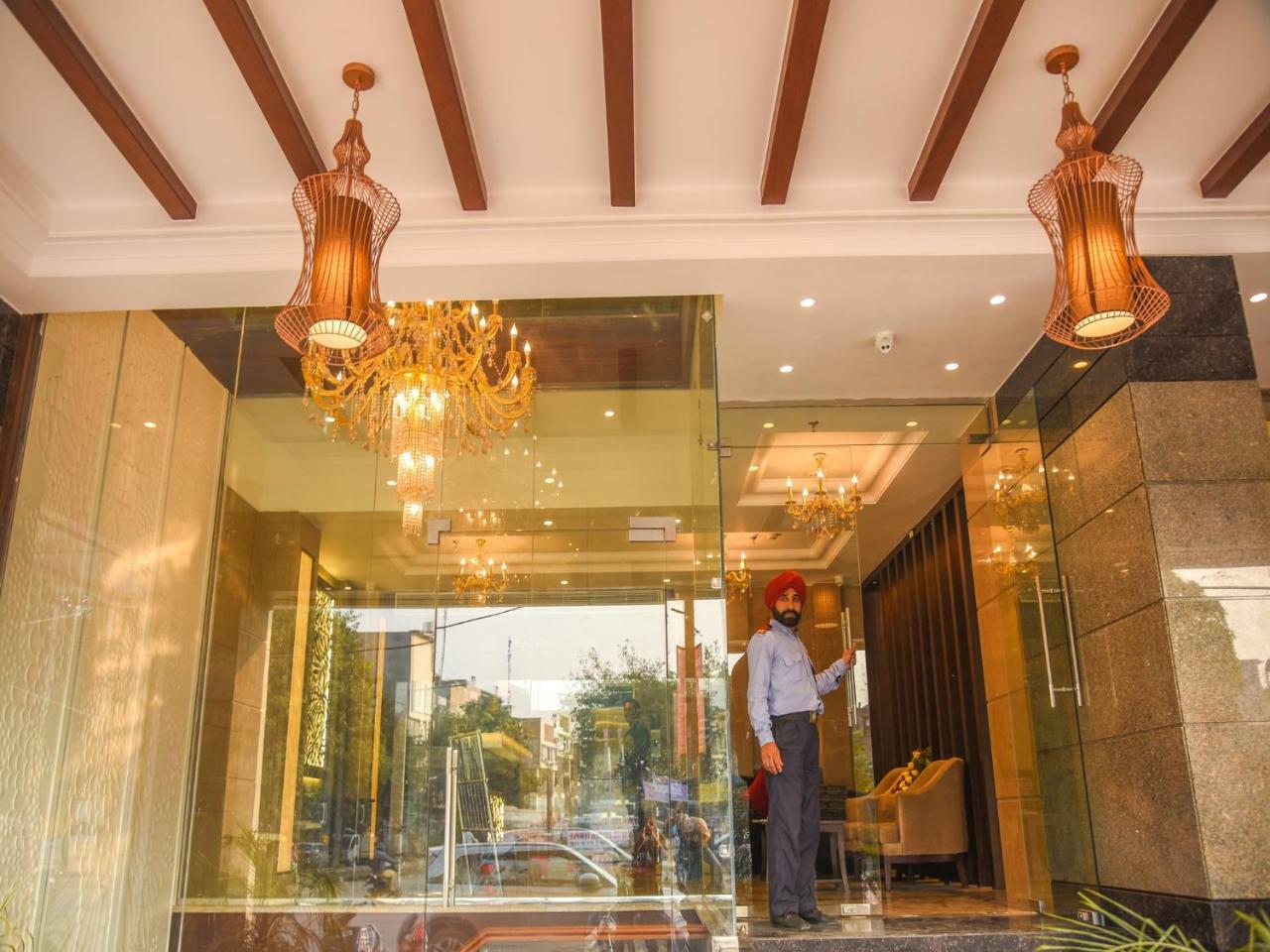 Bharawan Clarks Inn Express Amritsar Exteriér fotografie